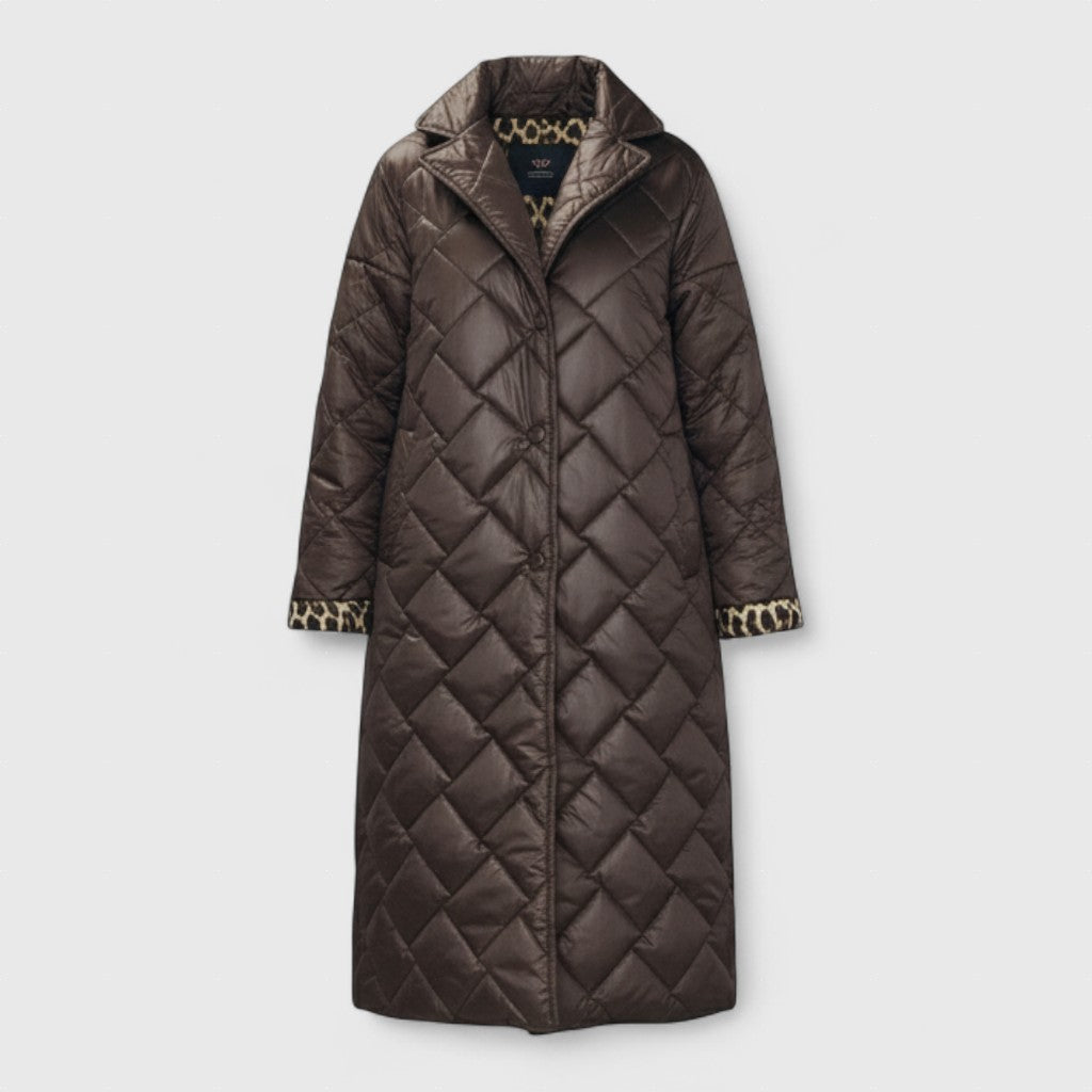 Σεβαστή - Αναστρέψιμο μπουφάν κουβερλί με μοντέρνα γραμμή και πολυτελή αίσθηση