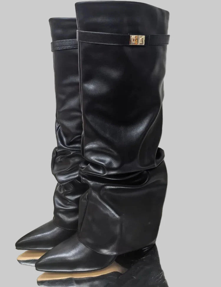 Ψηλές Μπότες με Κομψό Σχεδιασμό